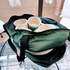 お値下げしました♩Coleman 食器セット 収納ケース付きの画像