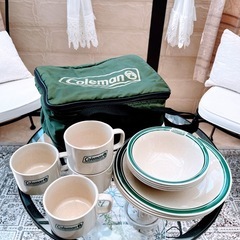 お値下げしました♩Coleman 食器セット 収納ケース付きの画像