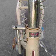 折り畳み自転車の画像