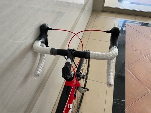 Bianchi Vianrone 7 レッドロードバイク　大阪より Bianchi Vianrone 7 レッドロードバイク大阪より (福太郎) 崇禅
