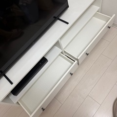 【美品】IKEA HAUGA ハウガ テレビ台 ホワイト 138x36x54の画像