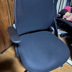 HBADAオフィスチェアーの画像