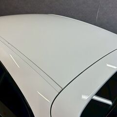 ポルシェ パナメーラ ベースグレード 車検８年７月までの画像