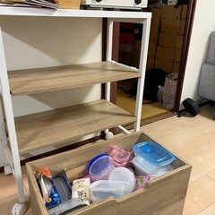 キッチン収納家具の画像