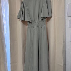 【未使用訳あり】綺麗め淡いグリーンのワンピースの画像