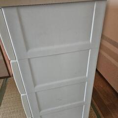 4段チェストの画像