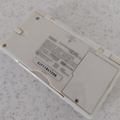 Nintendo ニンテンドーDS Lite ホワイト 本体 充電器付の画像