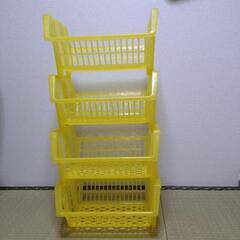 プラスチック収納バスケットの画像