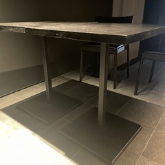 テーブル1脚からでも可の画像