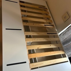 IKEA ベッドフレームの画像