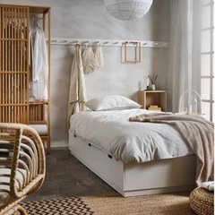 IKEA ベッドフレームの画像