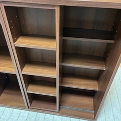 棚、本棚、の画像