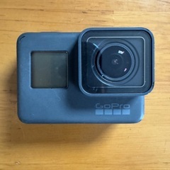 GoProHERO5とリモコン&付属品多数の画像