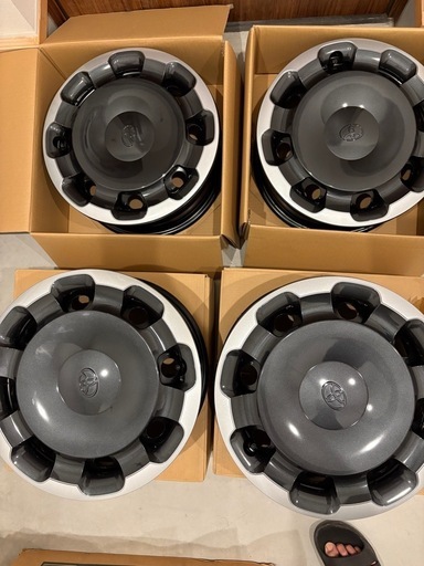 現行シエンタ純正ホイールキャップ、ホイールセット