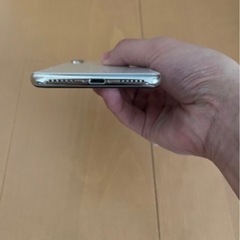 【背面割れ有】iPhoneX 64GB SIMロック有の画像