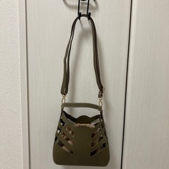 カーキ　3way バッグ
の画像