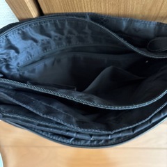 ショルダーバッグ 黒の画像