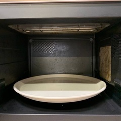 EJ647番 アイリスオーヤマ オーブンレンジ EM06013の画像
