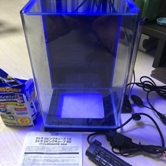 テトラ 水槽セット リビングキューブ20LED付の画像