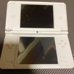 DSi LL
の画像