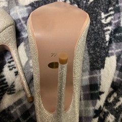⑤Mafmof パンプス　ゴールドラメの画像