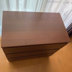重厚感ありタンスの画像