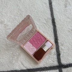 キャンメイク　チークの画像