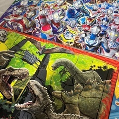 子供パズルまとめ売り　ウルトラマン　アンパンマン　恐竜等の画像