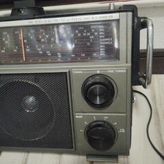 【昭和レトロ/ビンテージ/Rajisan/ラジサン/AM・FMラジオ/MK-59】受信機

の画像