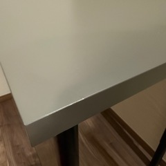 IKEA LINNMON 高さ調整可能テーブル　
グレーの画像
