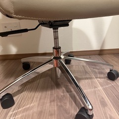 ニトリ｜オフィスチェア｜モカ色の画像