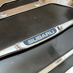 スバル　ナンバーフレームの画像