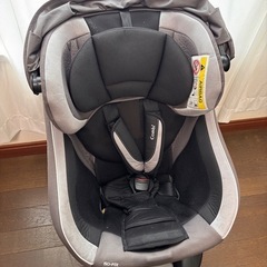 コンビ　チャイルドシートの画像