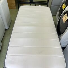 【リサイクルショップ ピカソ 小松原】🛏️✨ニトリ Nスリープマットレス付き‼️棚＆コンセント付きシングルベッド✨★3376★の画像
