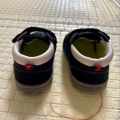 ベビー　スニーカー 13.0 西松屋　記名なし　子供靴　シューズ　記名なし　黒の画像