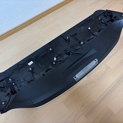 ハリアー MXUA80 80 純正 リアウィング リアスポイラー パールホワイトの画像