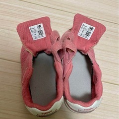 New Balance ニューバランス　ピンク 子供靴　キッズスニーカー 14cmの画像