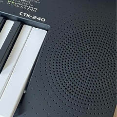 カシオ　電子キーボードの画像