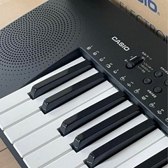 カシオ　電子キーボードの画像