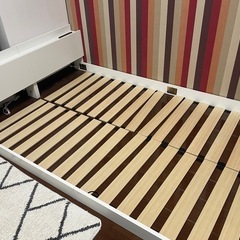 セミダブルローベッドの画像