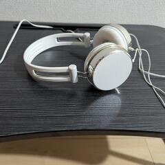 有線ヘッドホンの画像