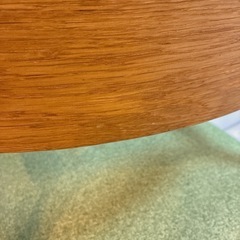 ①木製ダイニングチェア 緑色クッションの画像