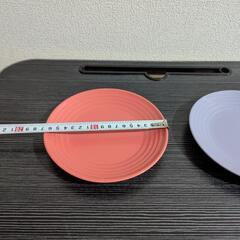 まとめてお得！色違い皿ペアセットの画像