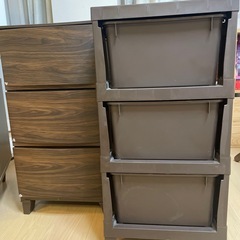 プラスチック　リビングチェストスリム　２つの画像