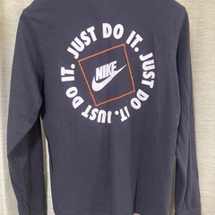 Nike ナイキ　ブラック 長袖Tシャツ Lサイズの画像