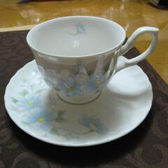 コーヒーカップ２客の画像