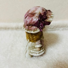 【新品】アンティーク風少女置物＆小物入れセットの画像
