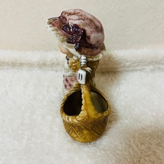 【新品】アンティーク風少女置物＆小物入れセットの画像