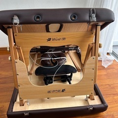 エステベッド【折りたたみ式・フェイスクッション付き】 の画像
