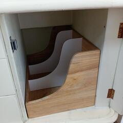 大人気！猫足　優しいアイボリー色のドレッサーの画像